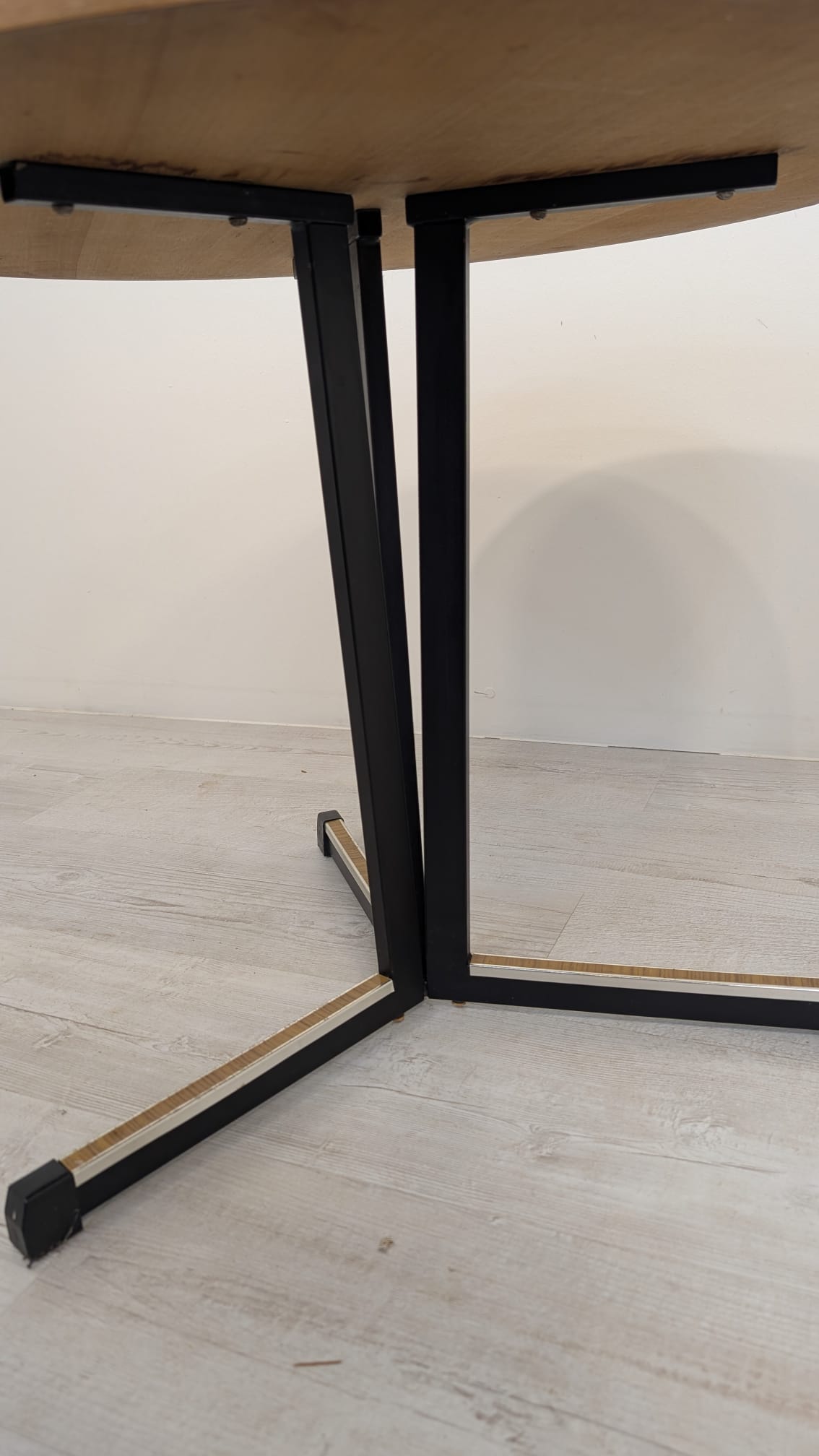 Stolik kawowy w orzechu vintage z lat 70-tych - Image 4