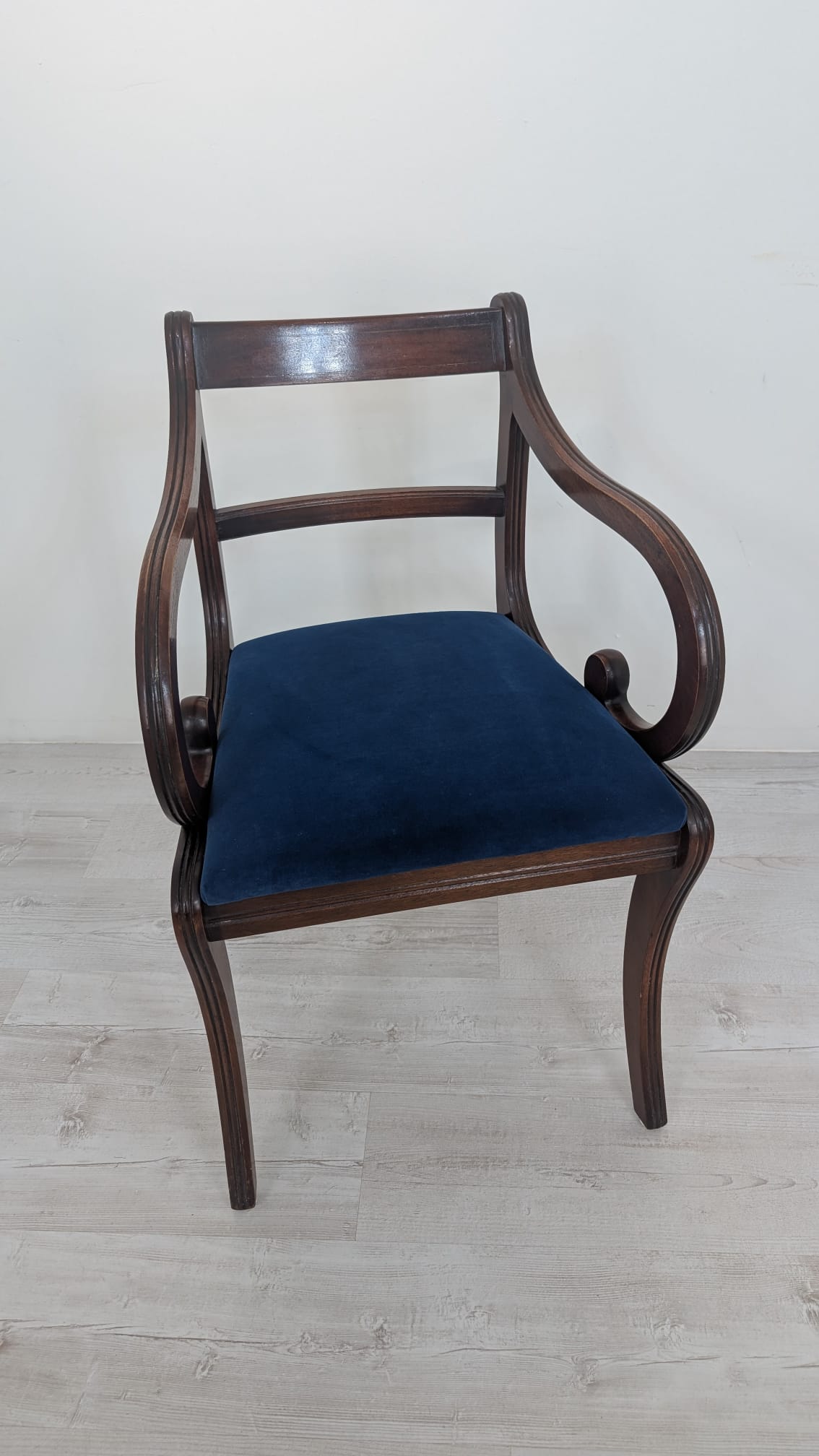 Krzesło w mahoniu w stylu Biedermajer - obrazek 2