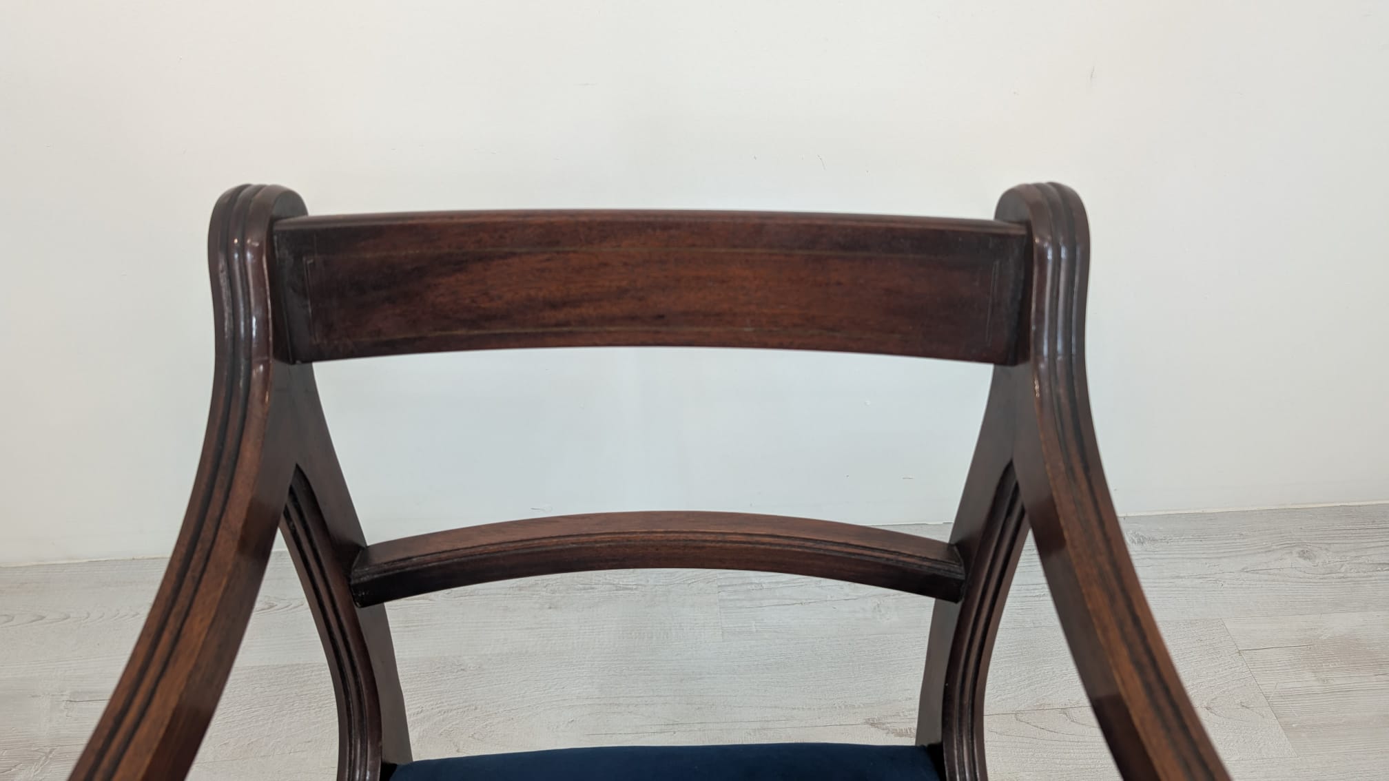 Krzesło w mahoniu w stylu Biedermajer - obrazek 4