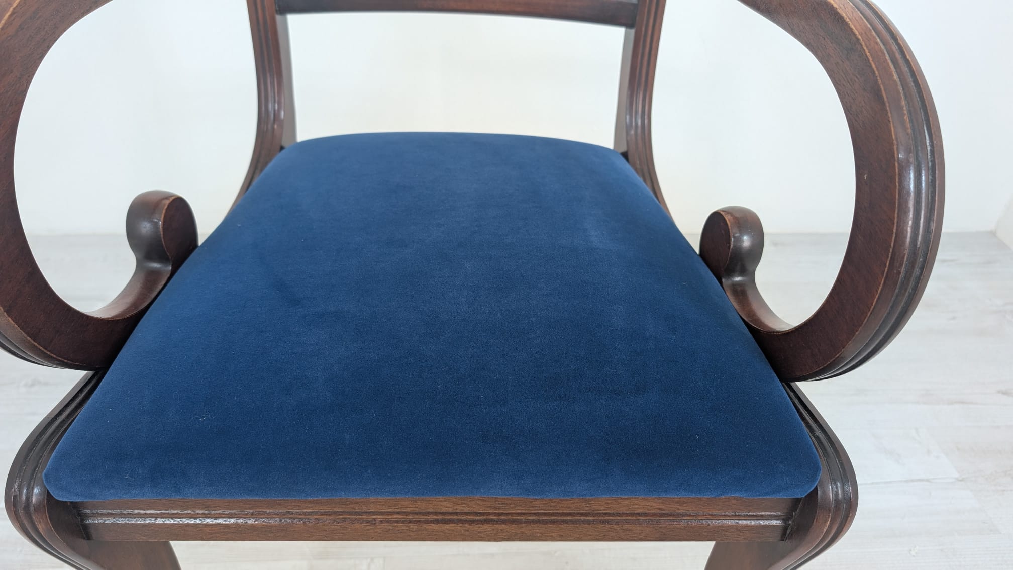 Krzesło w mahoniu w stylu Biedermajer - obrazek 6