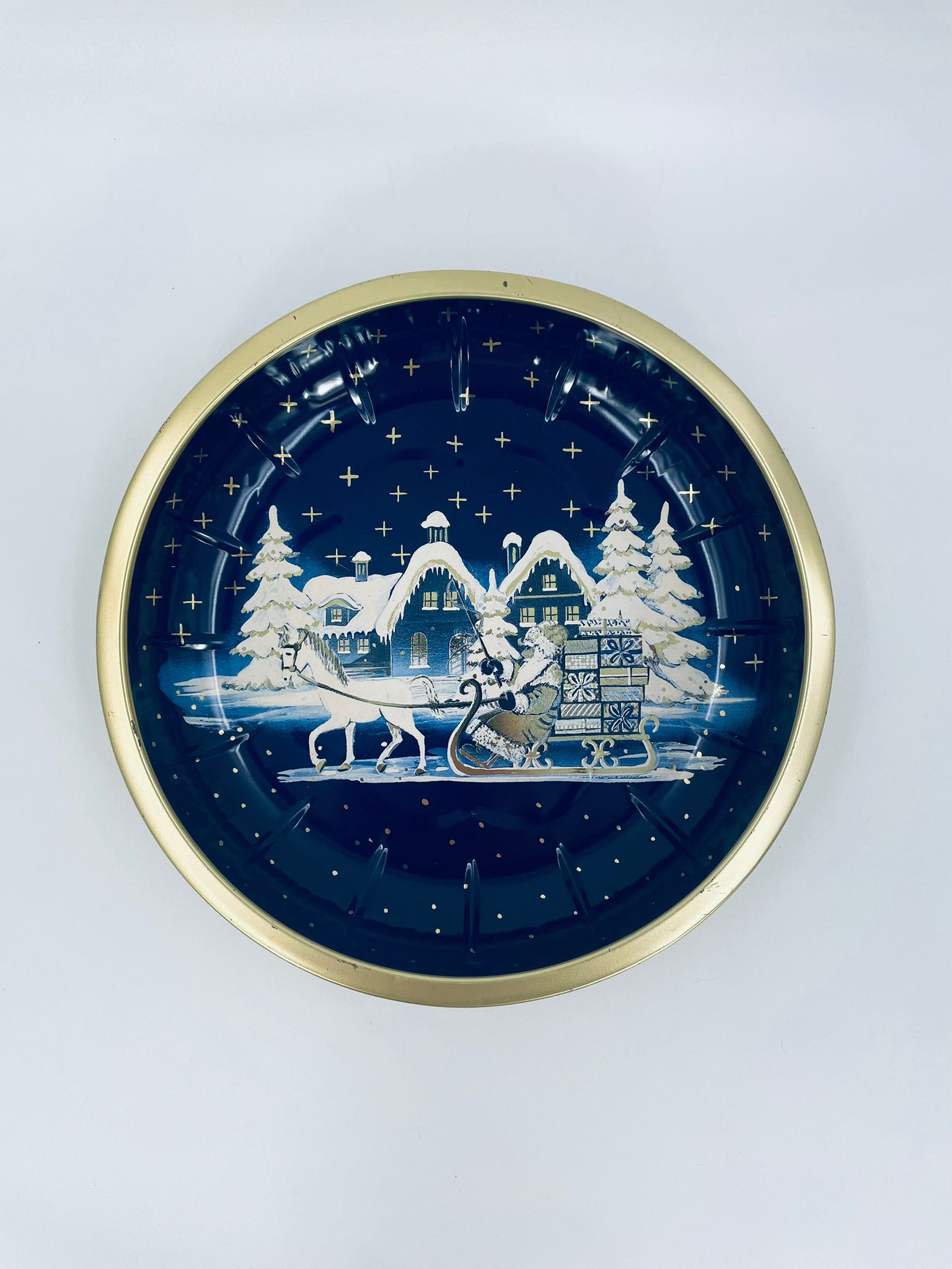 Vintage decorative bowl