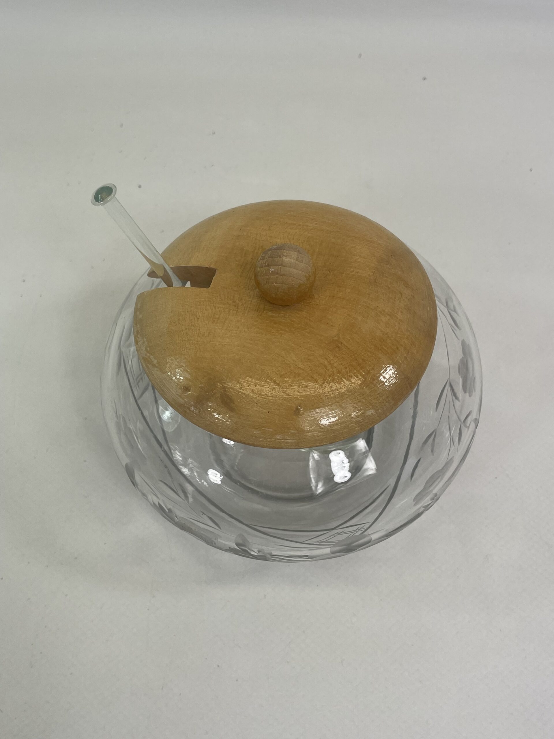 Cukierniczka kryształowa z lat 50/60-tych. - obrazek 4