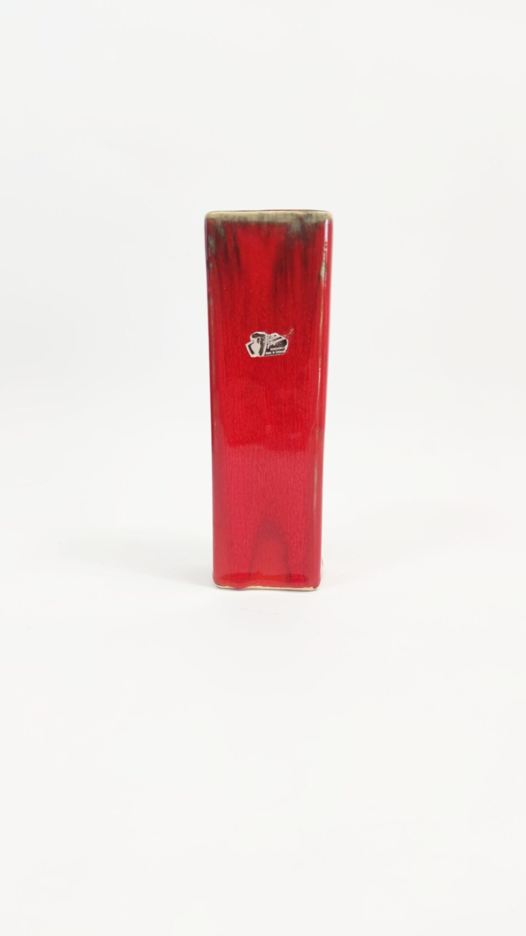 Rectangular vase red
