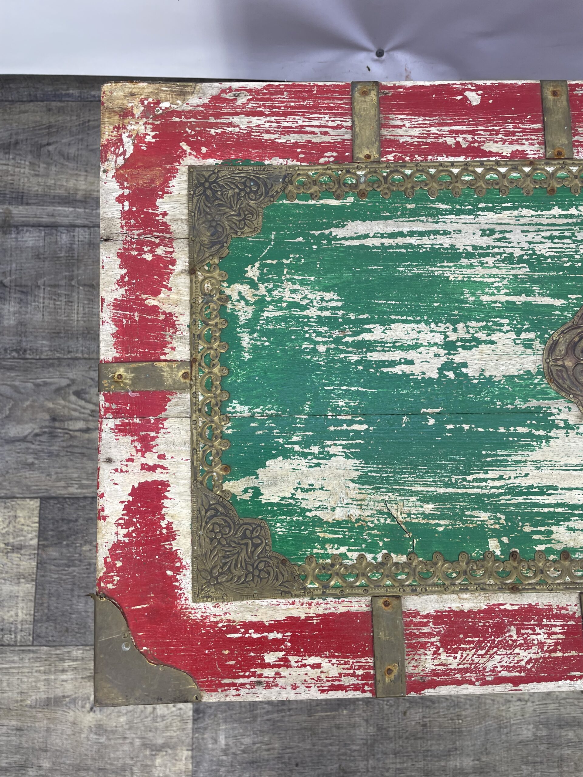 Skrzynia z drewna palisander okucia z mosiądzu - obrazek 9