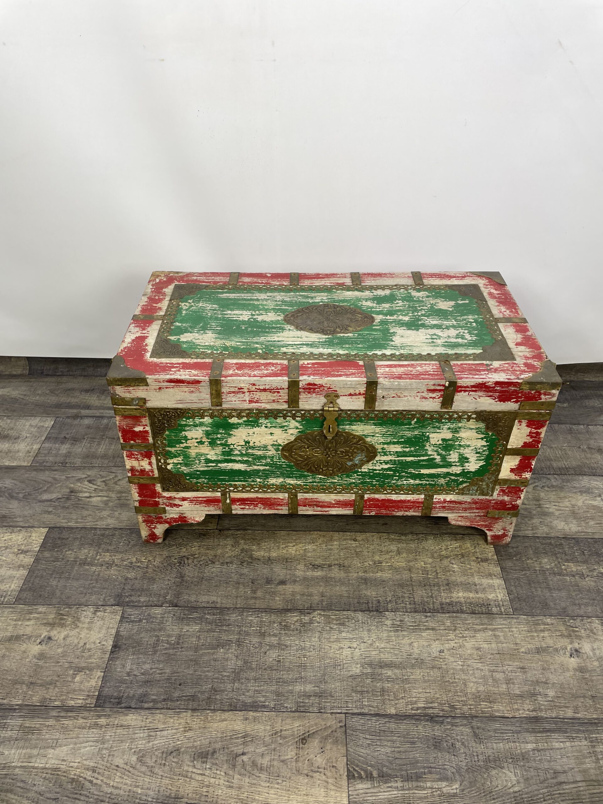 Skrzynia z drewna palisander okucia z mosiądzu - obrazek 17