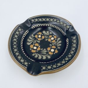 Ceramic cigarette case brown from the 1990s