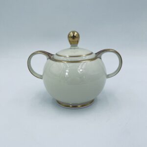 Sugar bowl ecru with gilding Kahla