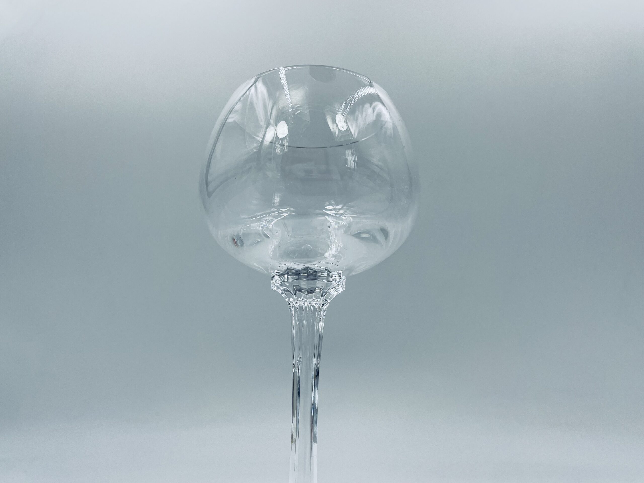 Kieliszek kryształowy do wina cięty - obrazek 2