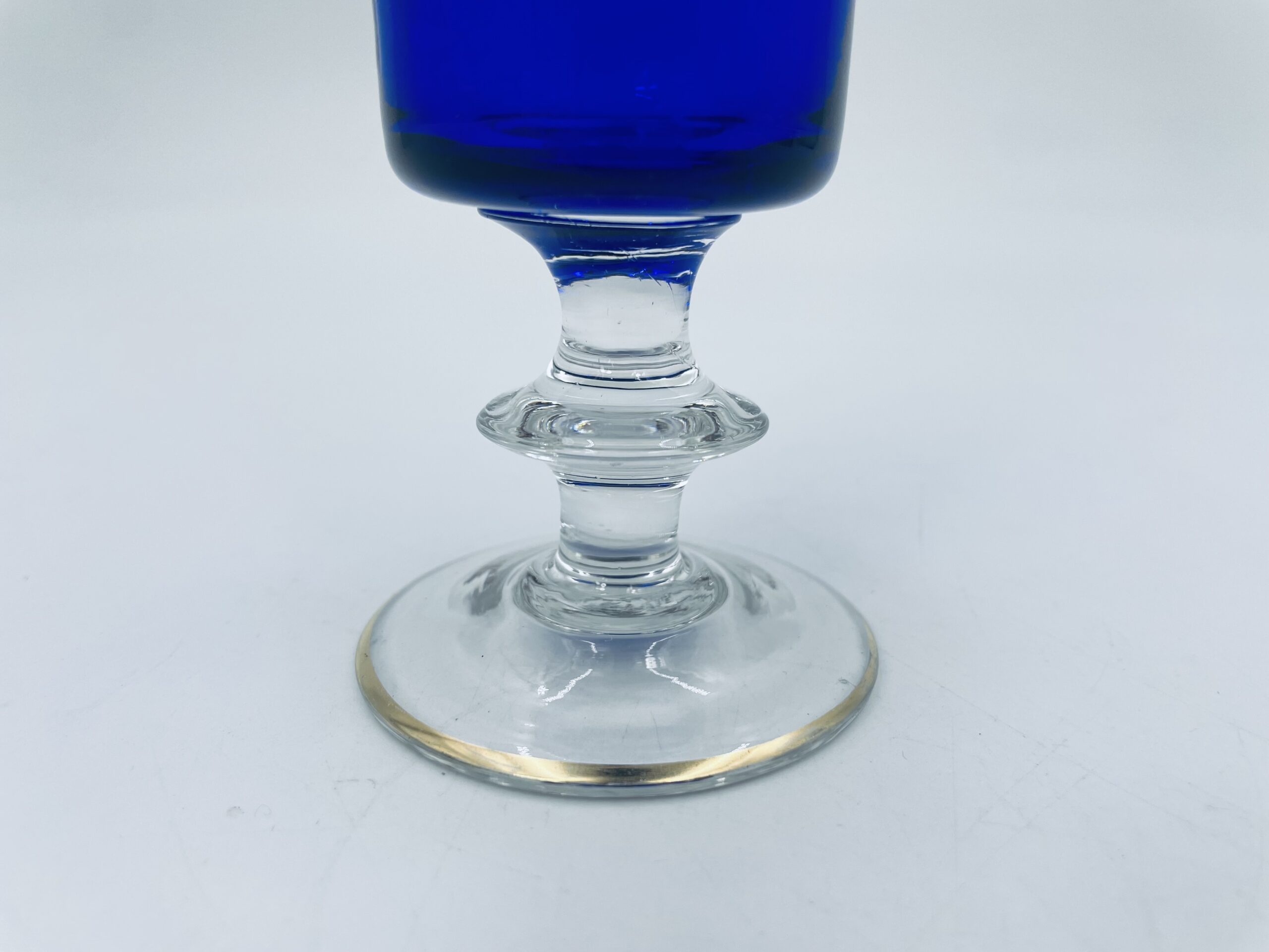 Kieliszek granatowy murano do szampana włoski - obrazek 4