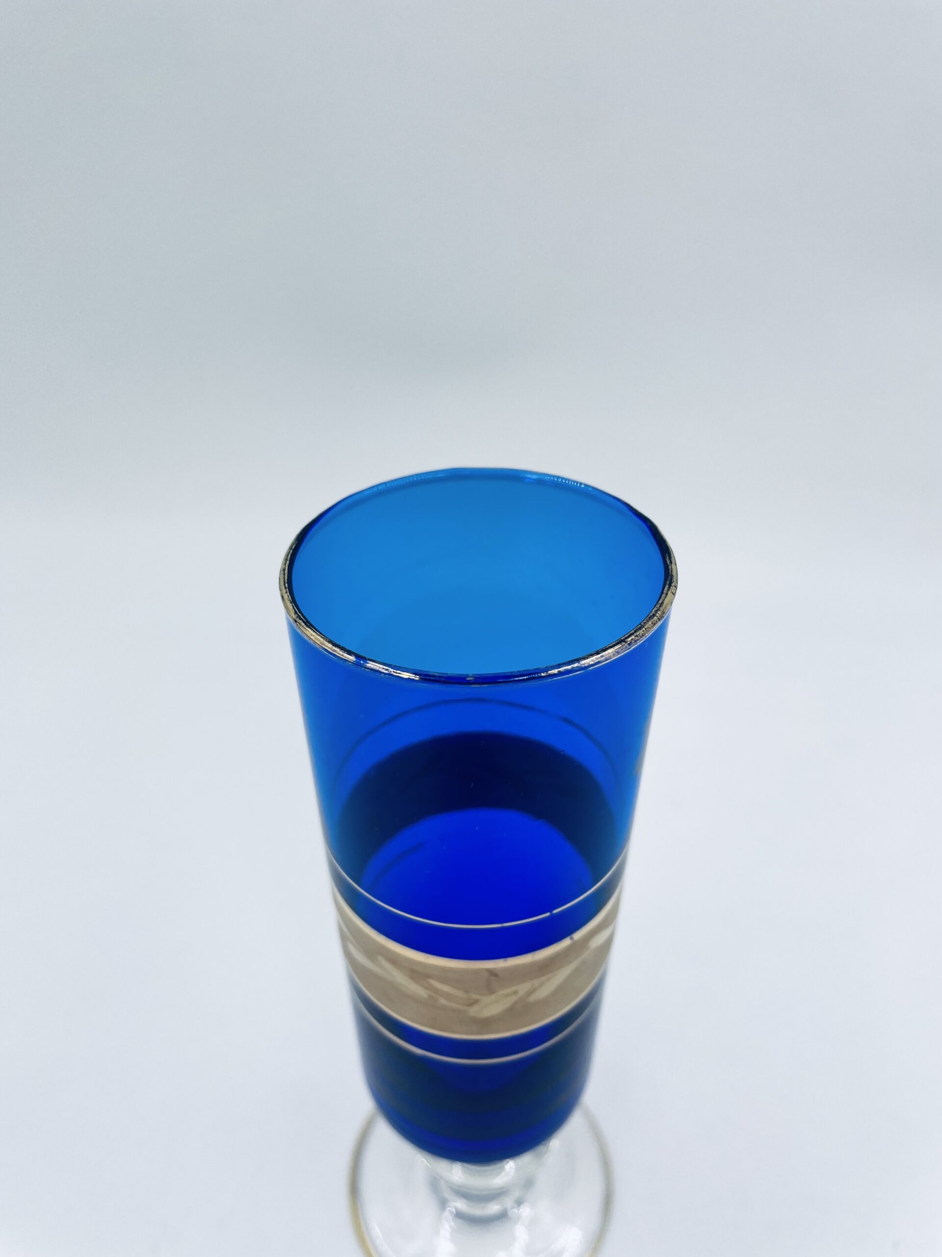 Kieliszek granatowy murano do szampana włoski - obrazek 6