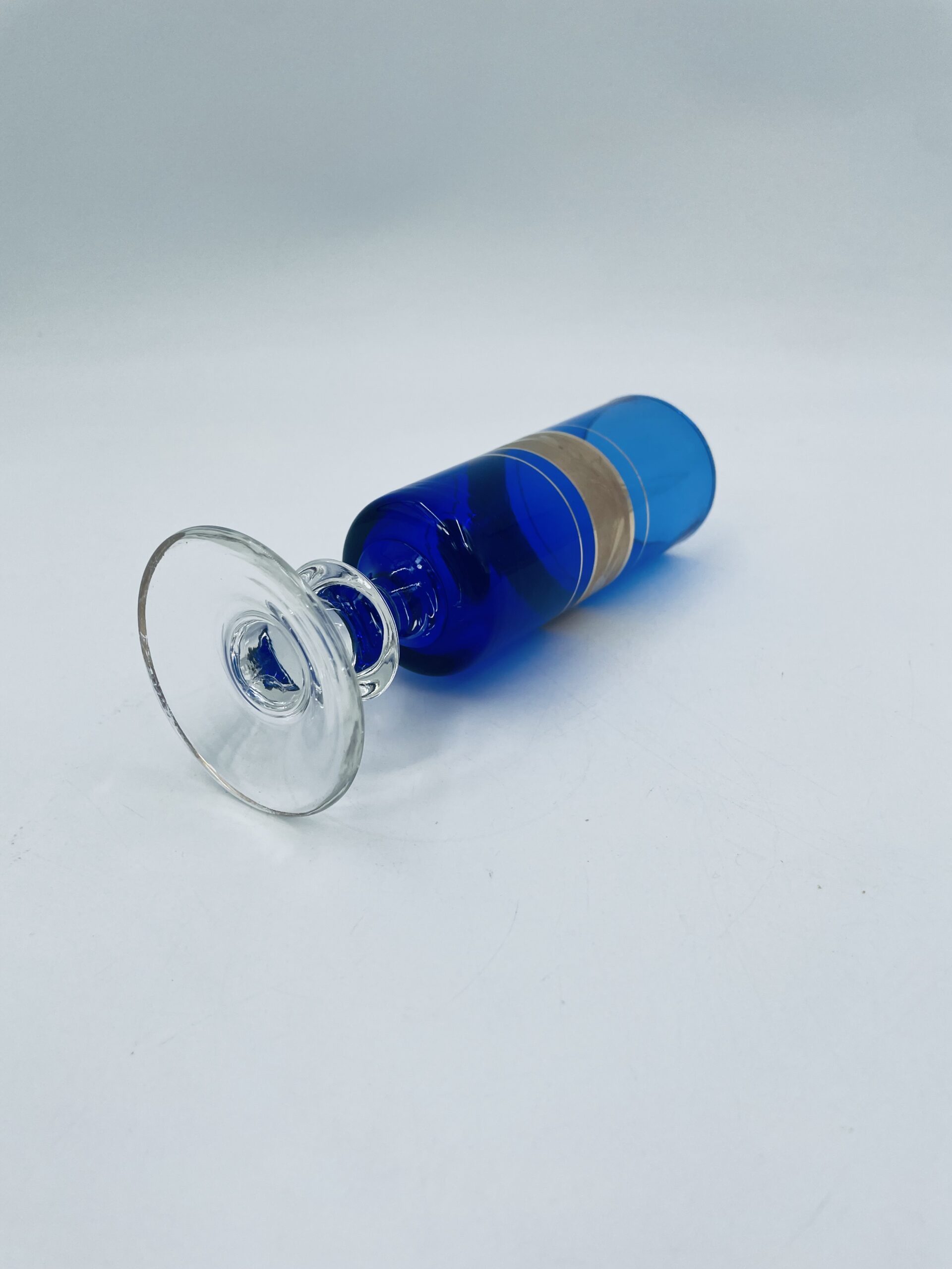 Kieliszek granatowy murano do szampana włoski - obrazek 7