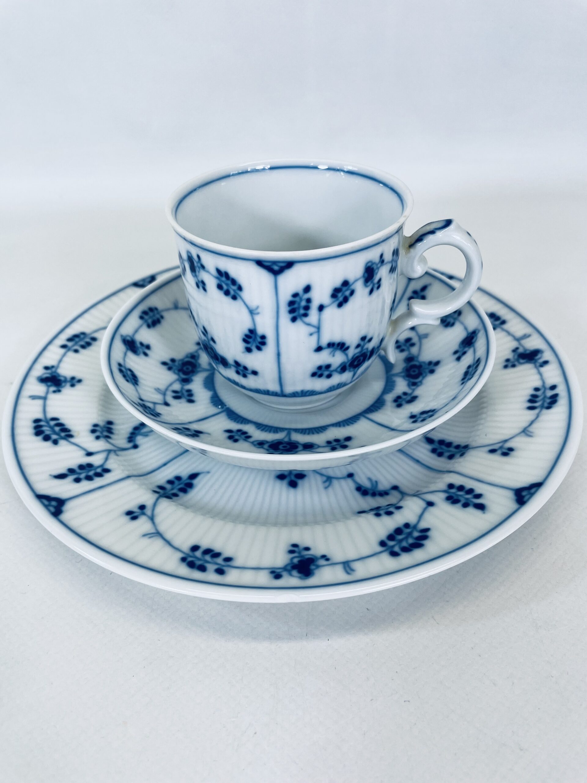 Villeroy &Boch Amaliemburg Cobalt breakfast set