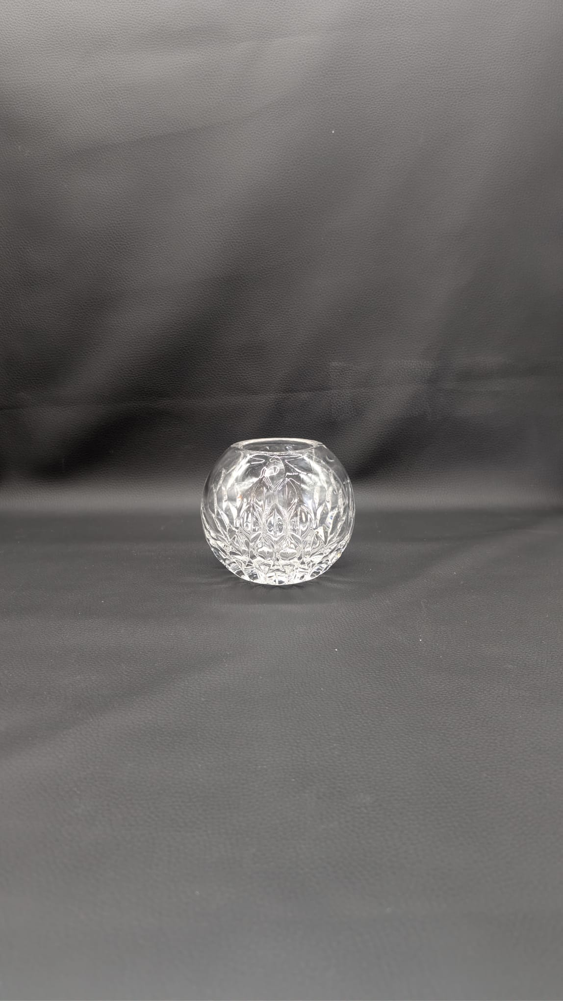 Kryształowy wazon kula - obrazek 8