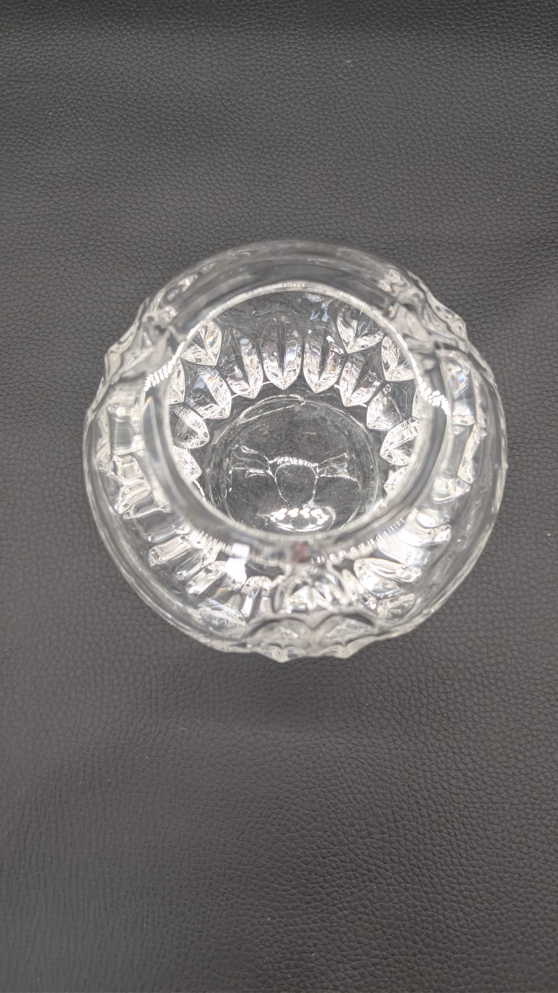 Kryształowy wazon kula - obrazek 3