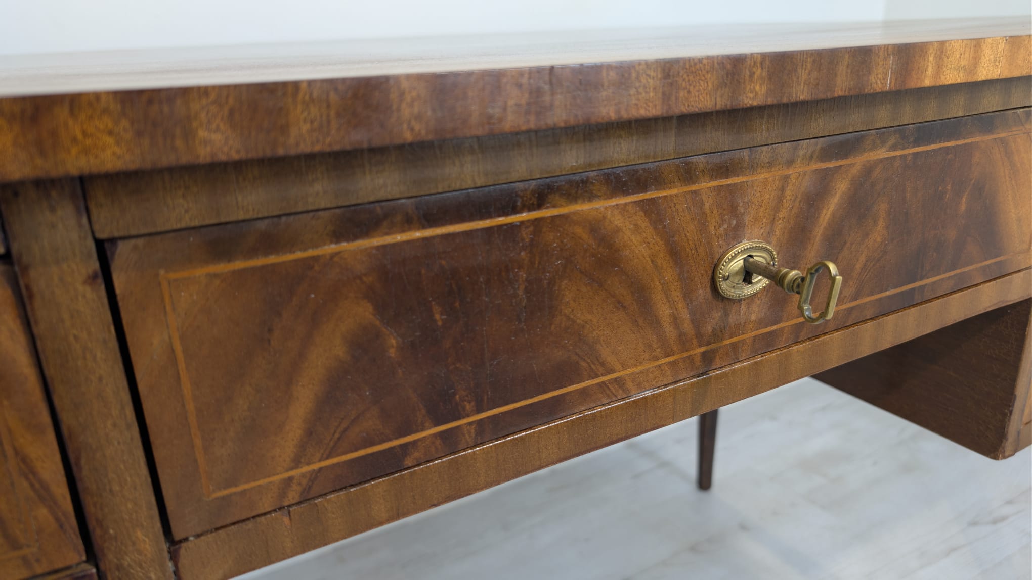 Stare biurko w stylu angielskim w mahoniu intarsjowane - Image 13