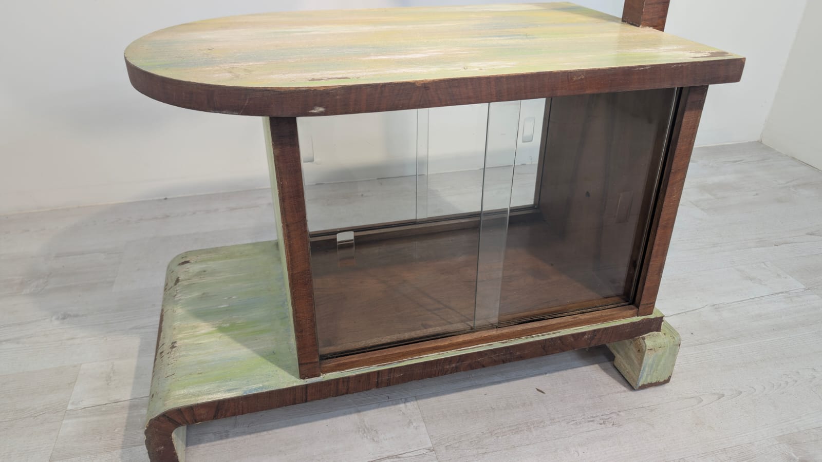 Lampa podłogowa ze stolikiem, barkiem Art-Deco - obrazek 12