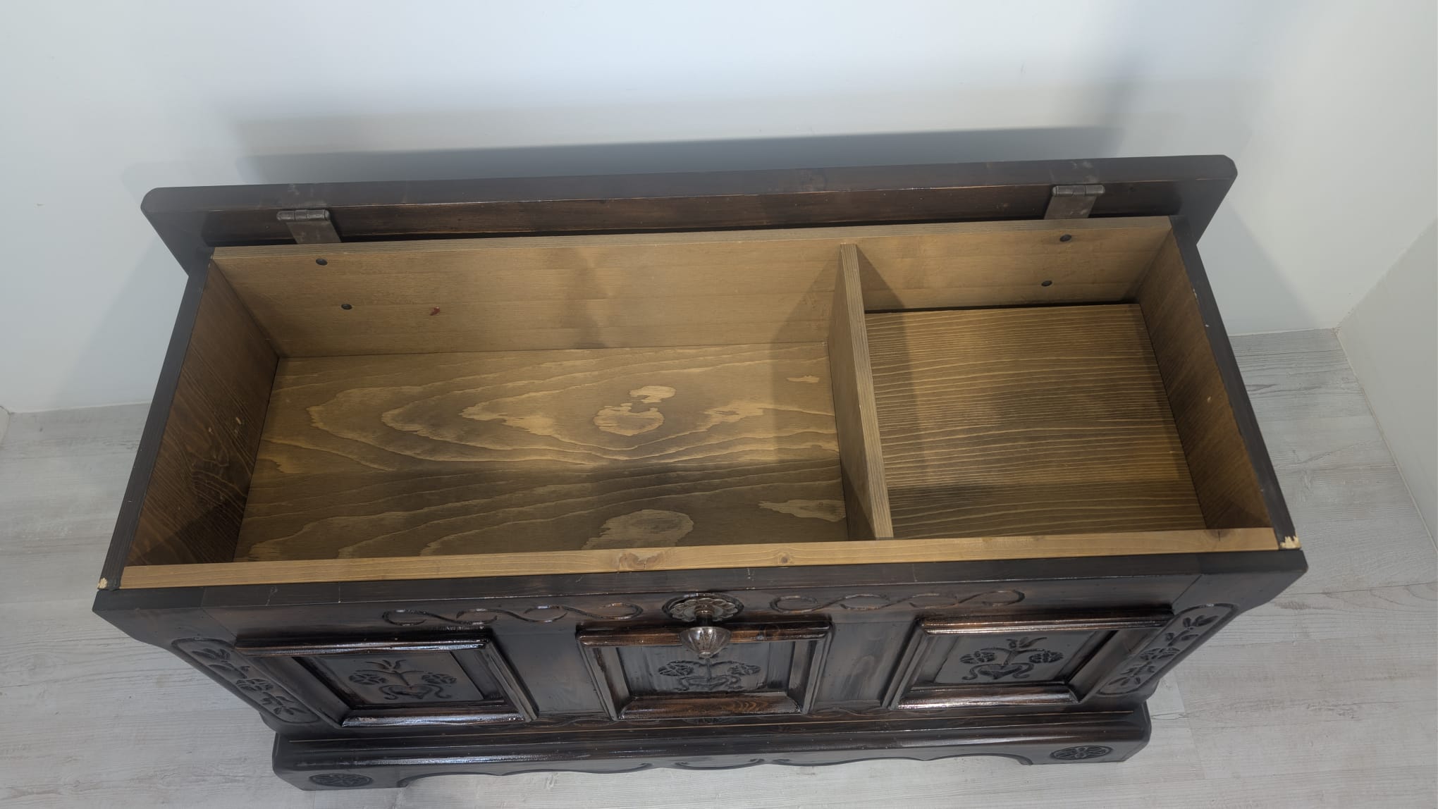 Skzynia lite drewno Voglaner 1968 w stylu rustykalnym - Image 13