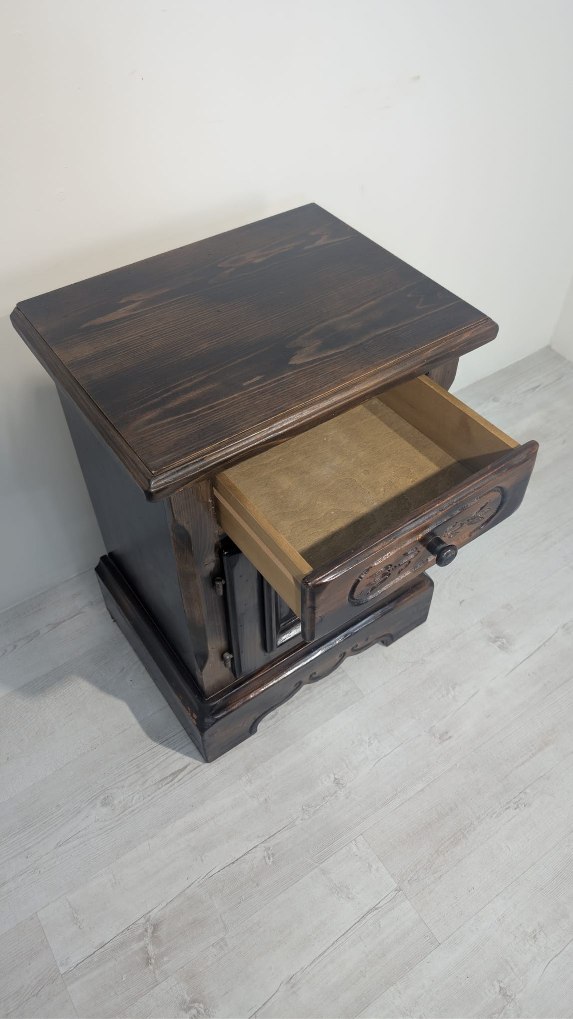 Szafka lite drewno Voglaner 1968 w stylu rustykalnym - Image 4