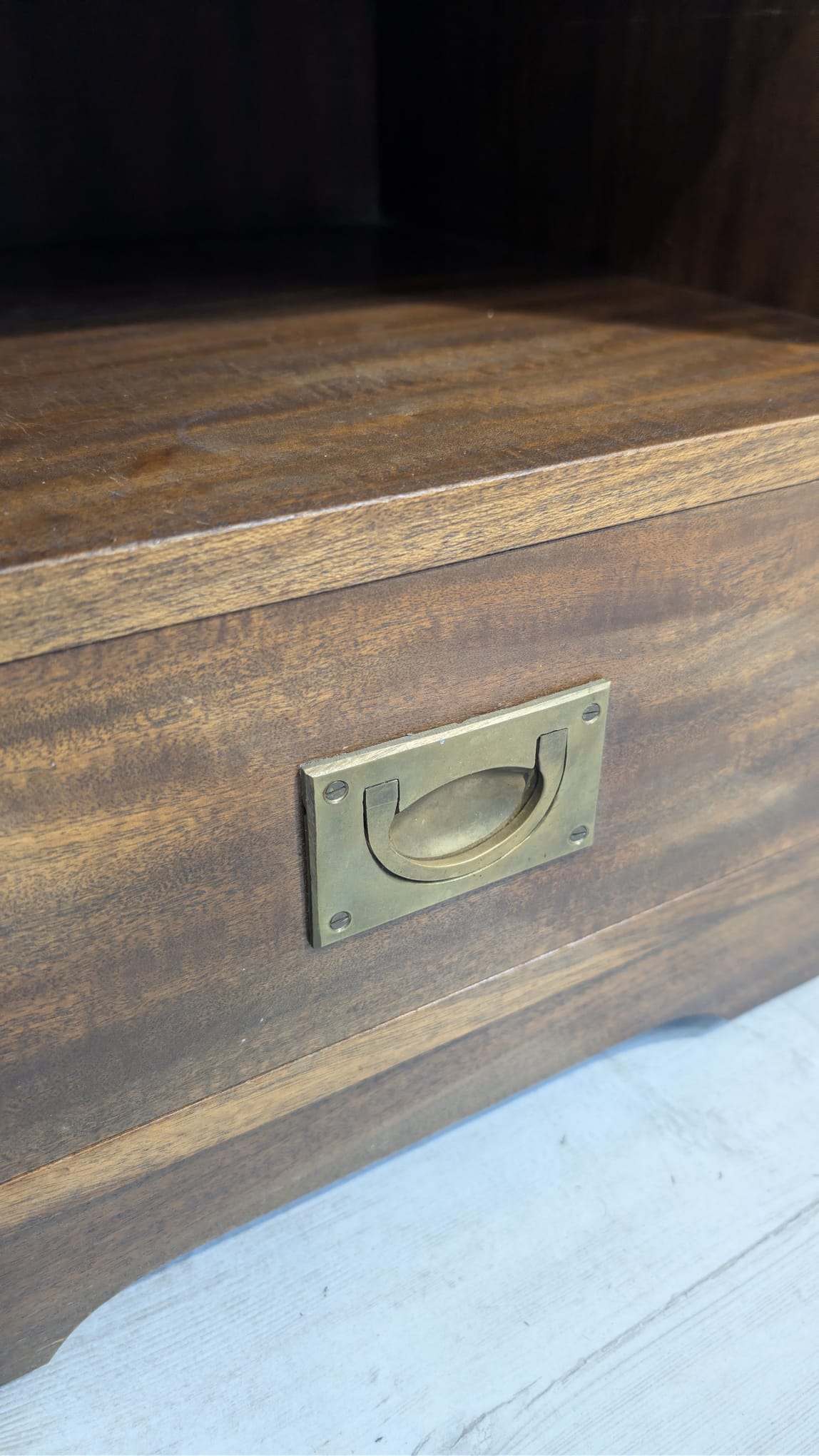 Para szafek nocnych w stylu angielskim Beven Funell - Image 3