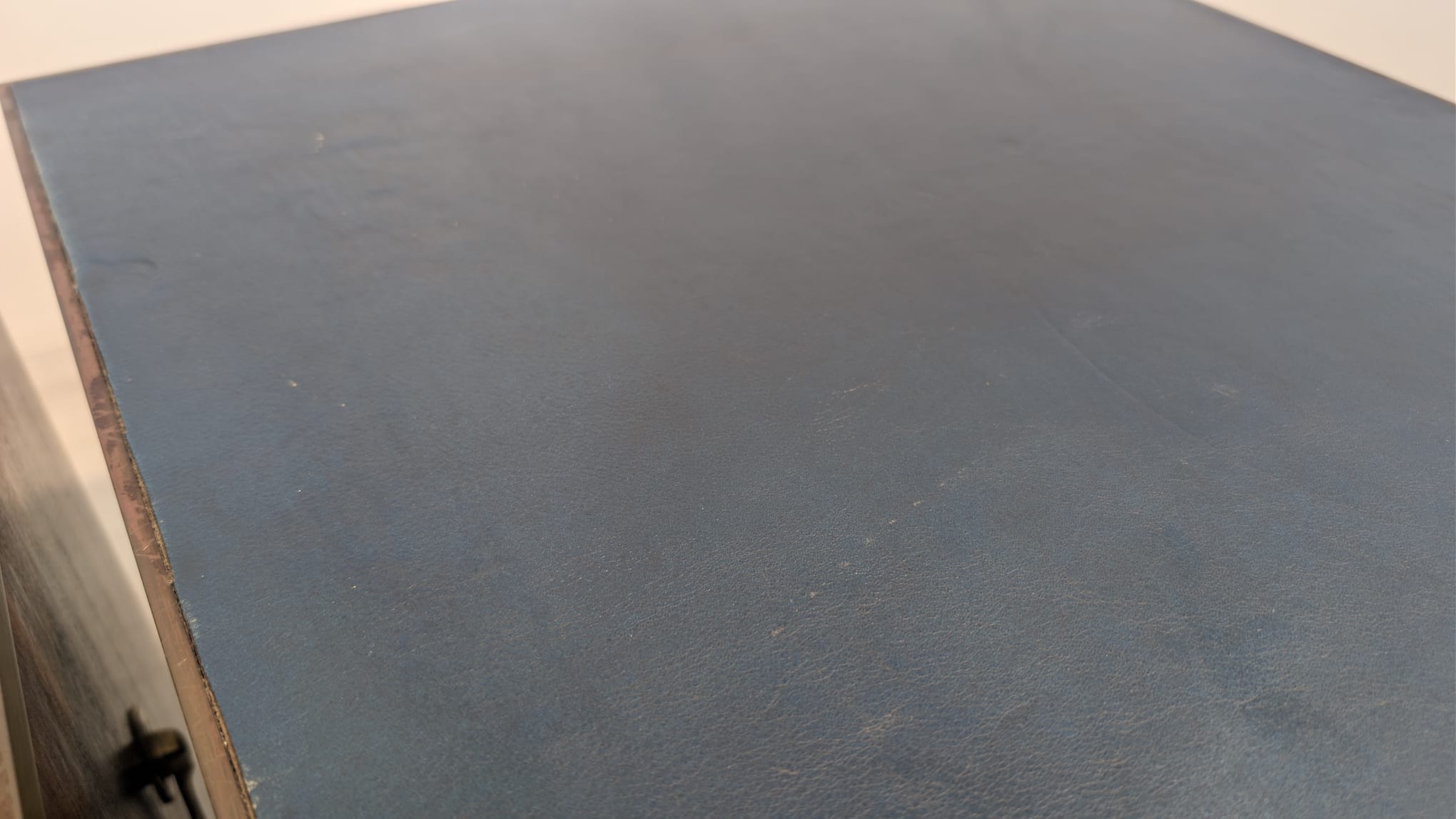 Para szafek nocnych w stylu angielskim Beven Funell - Image 12