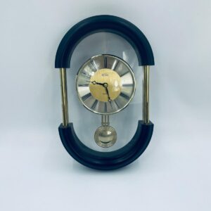 Pendulum clock, wall clock, collector's Royal Quartz