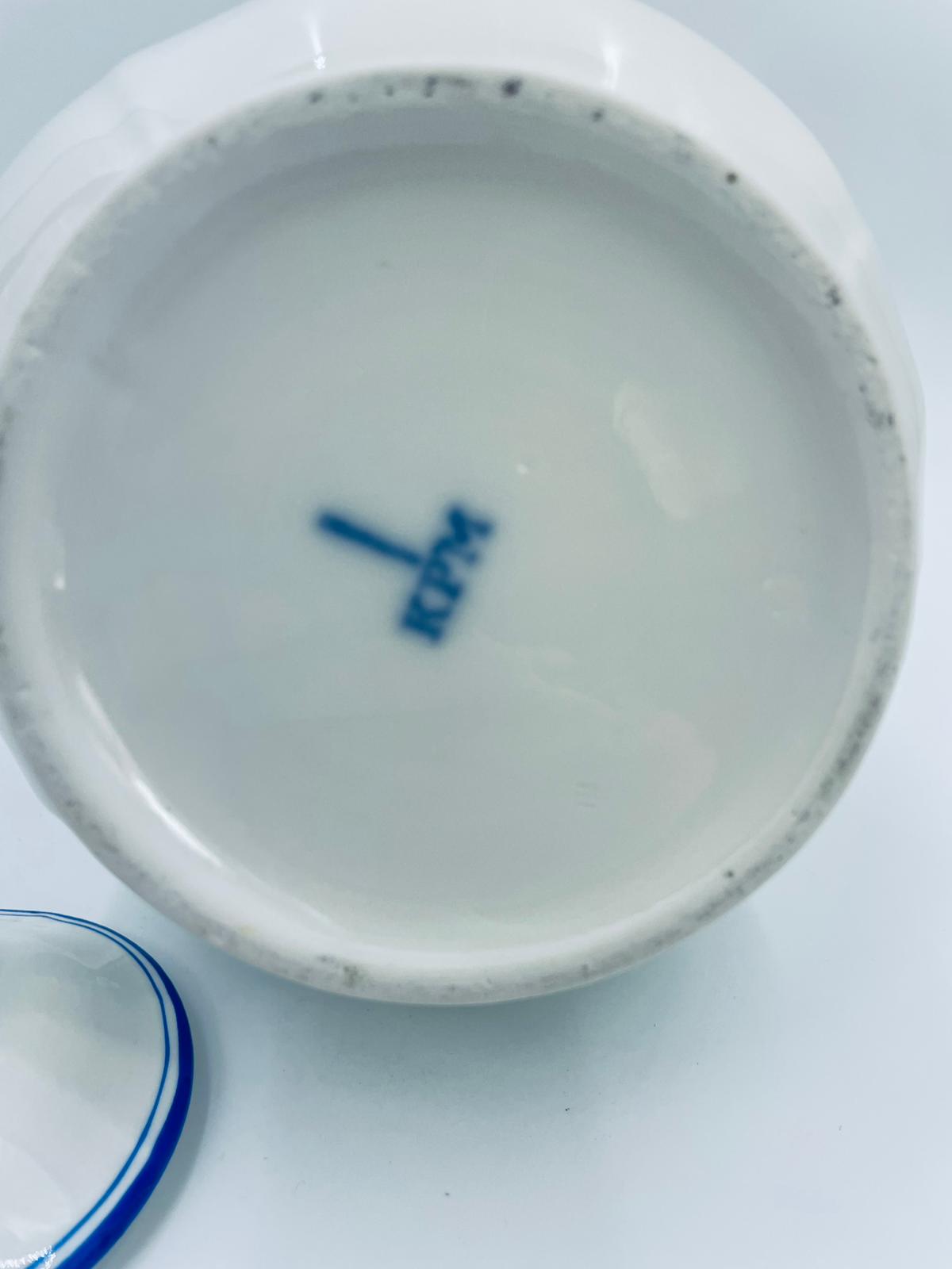 Dzbanek porcelanowy KPM Berlin - obrazek 12