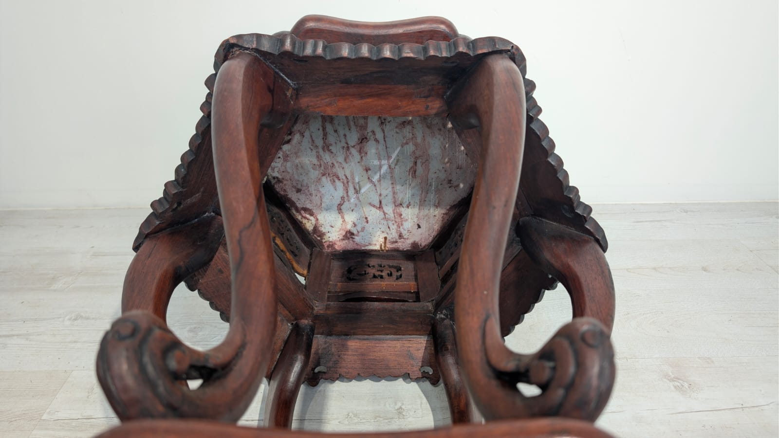 Stolik postument z marmurem Chiny początek XX wieku - obrazek 7