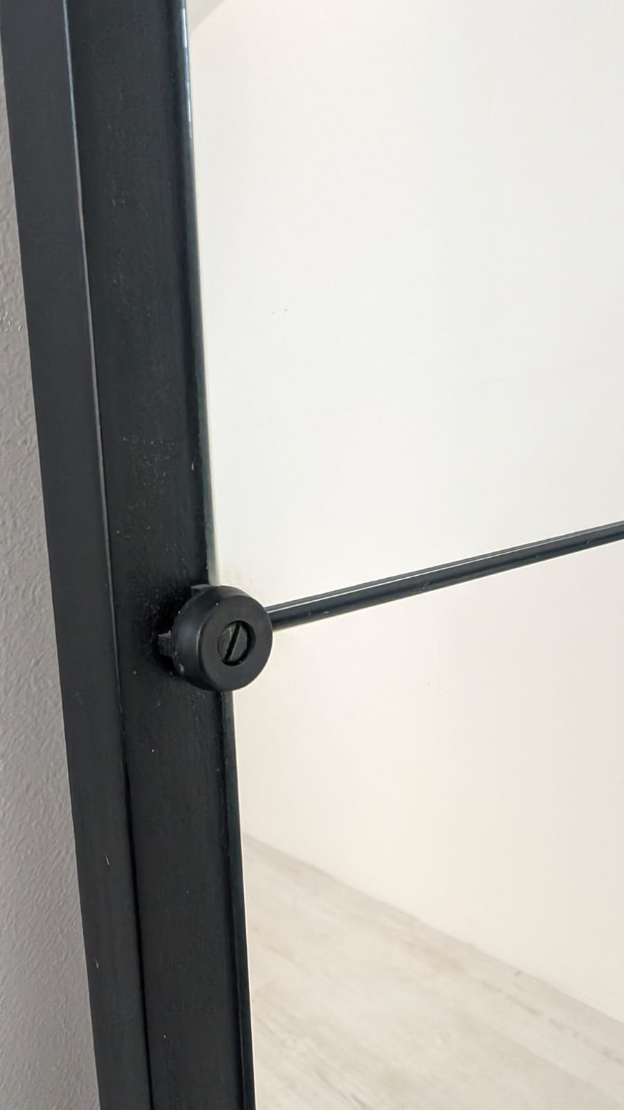 Duże lustro w stylu loftowym z 8 taflami - obrazek 5