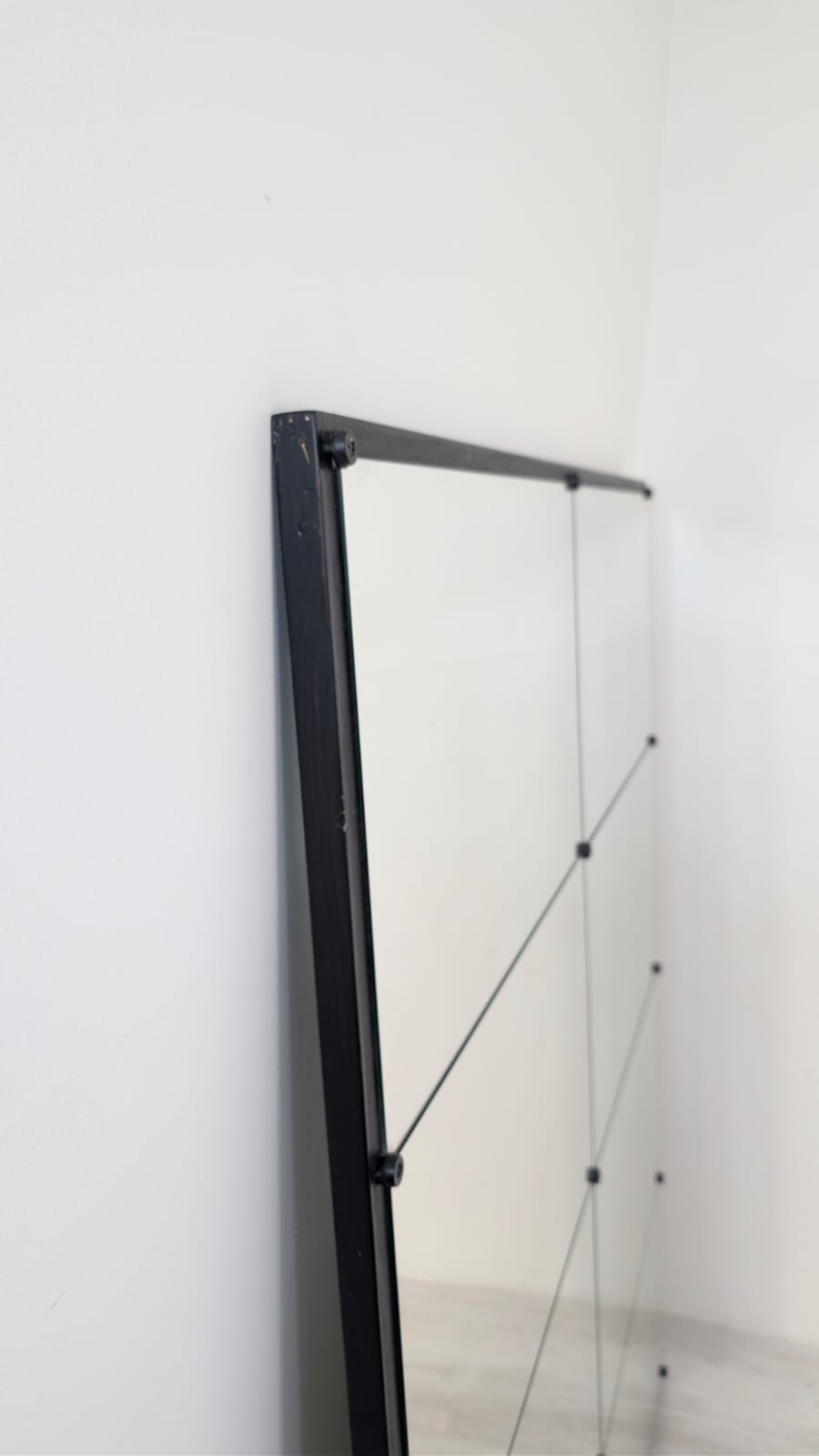 Duże lustro w stylu loftowym z 8 taflami - obrazek 9