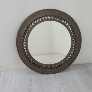 Lustro ścienne okrągłe postarzałe w mosiężnej ramie
