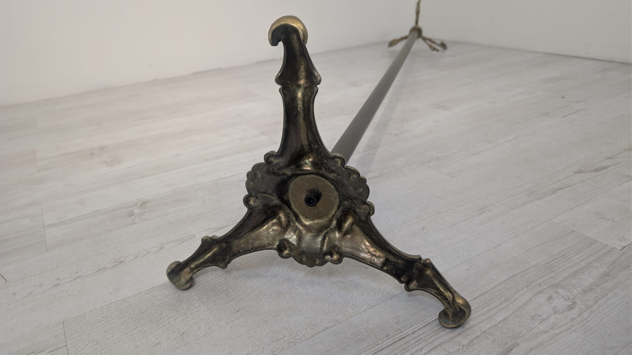 Duży wieszak mosiężny wolnostojący - Image 12