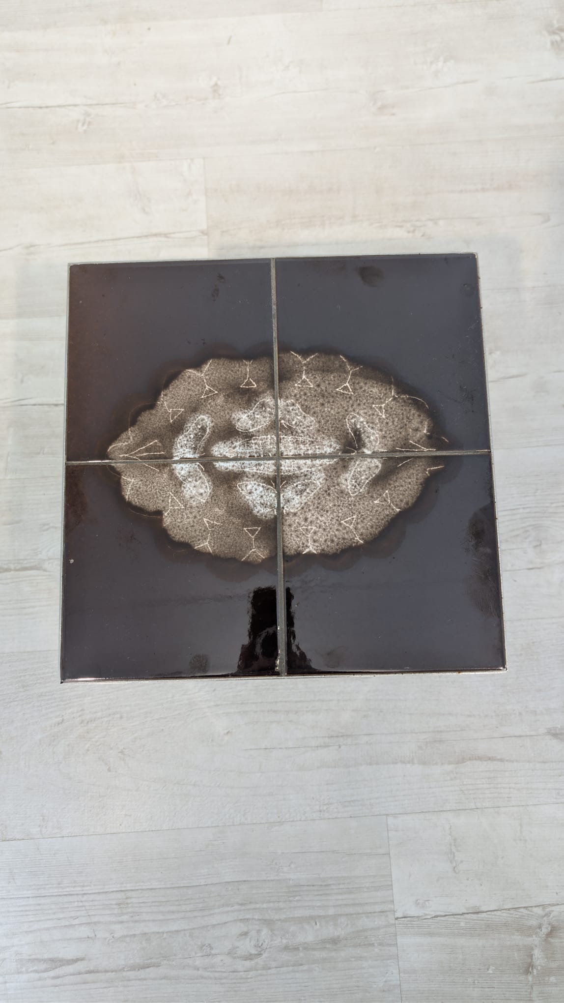 Stolik kawowy vintage z płytkami - Image 9