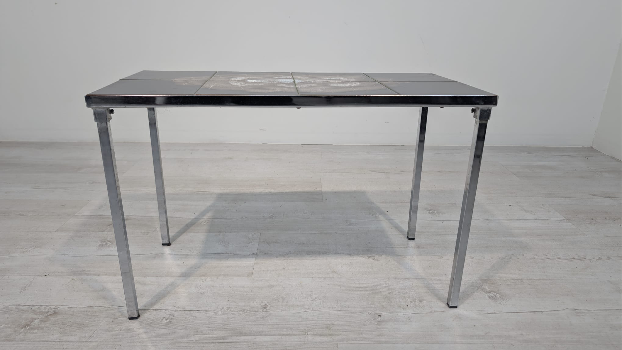 Stolik kawowy vintage z płytkami - Image 6