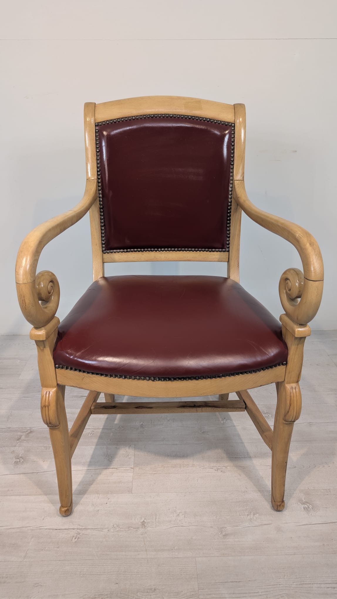 Fotel Biedermeier drewno bukowe z lat 50/60-tych na sprężynach - obrazek 5