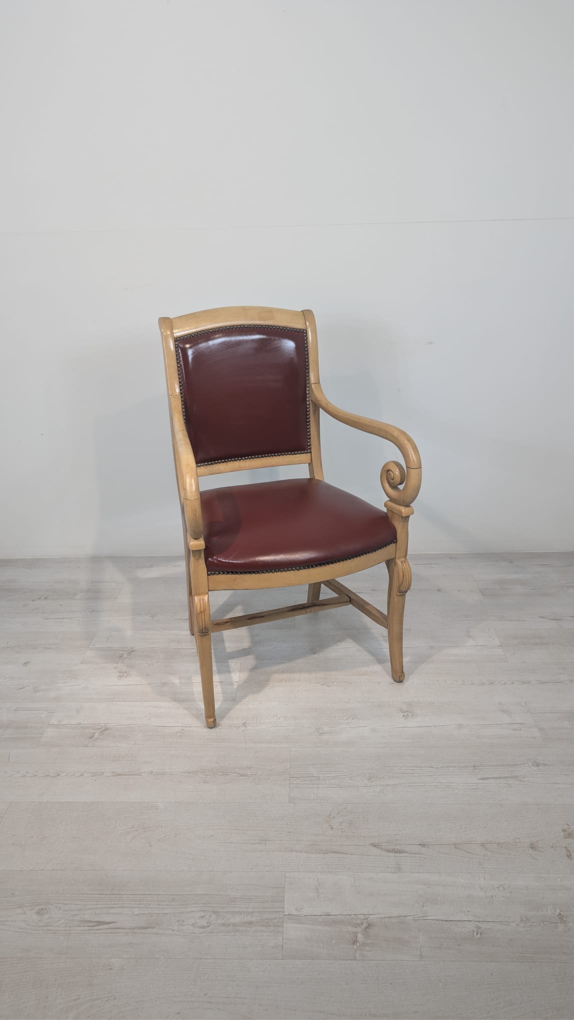 Fotel Biedermeier drewno bukowe z lat 50/60-tych na sprężynach - obrazek 8