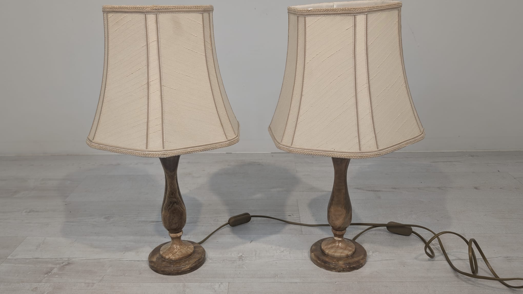 Pałacowa lampka nocna z onyksu - Image 11