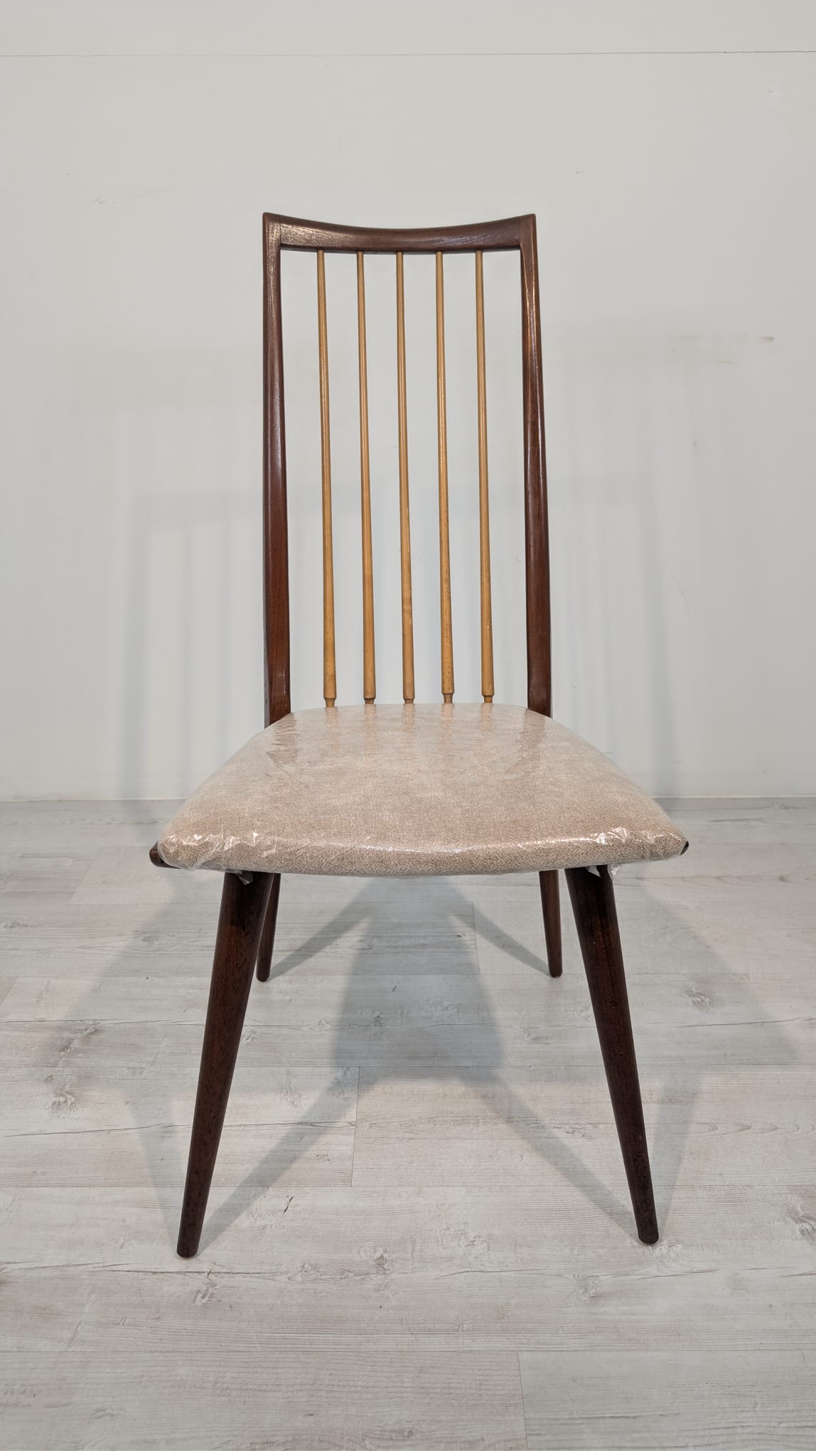 Krzesło duńskich z lat 50/60-tych- nowa tapicerka - obrazek 3