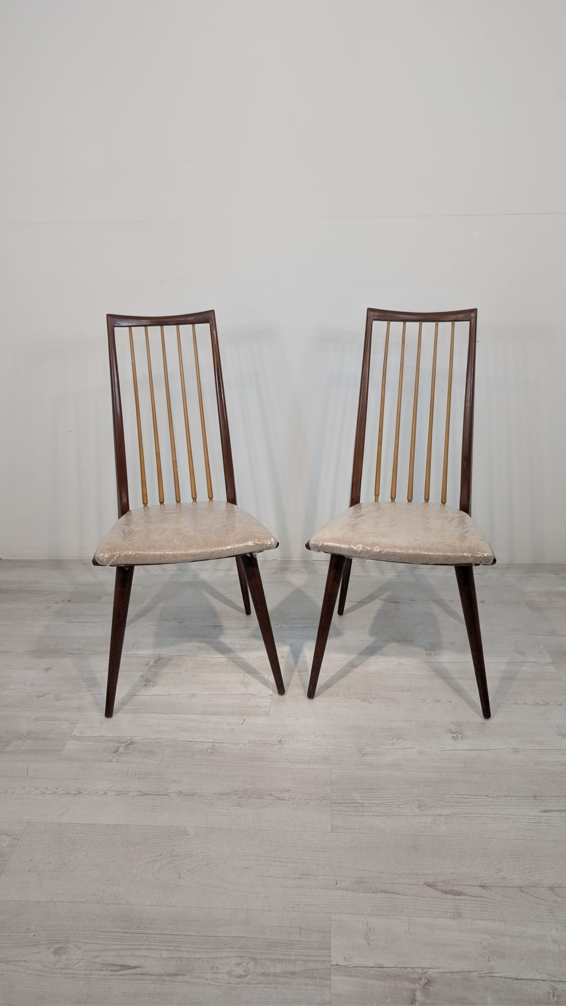 Krzesło duńskich z lat 50/60-tych- nowa tapicerka - obrazek 13