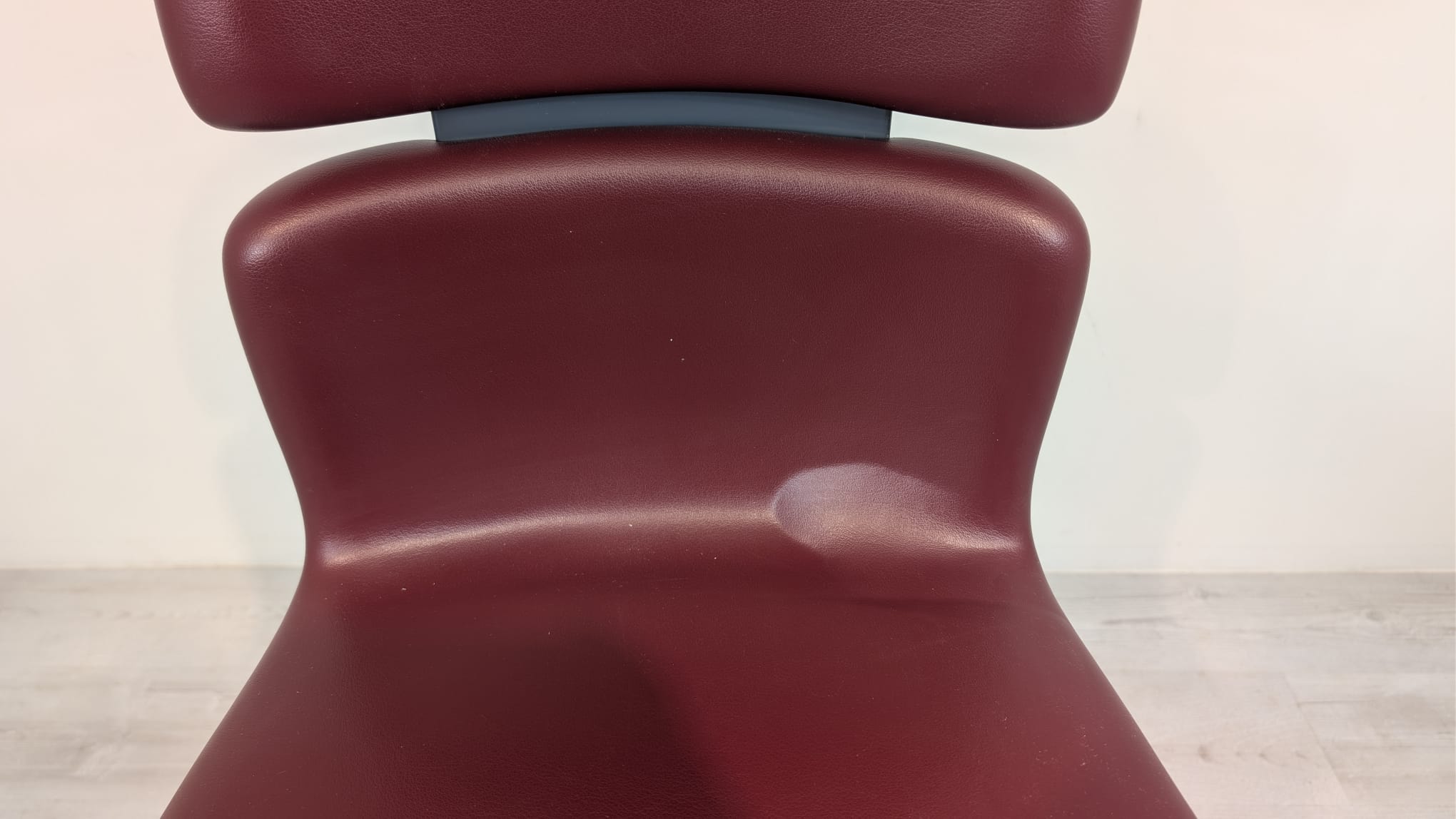 Krzesło obrotowe, lekarskie, stomatologiczny model Sirona Hugo Manual - obrazek 7