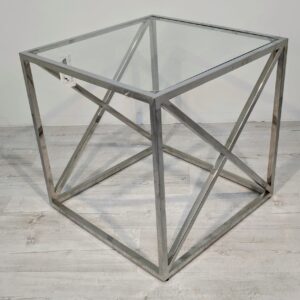 Stolik kawowy Nelja Silver ze stali nierdzewnej