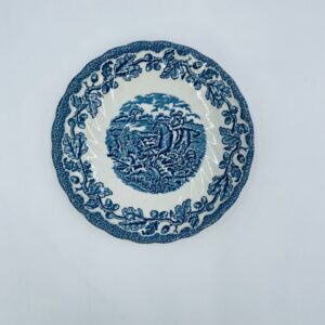 Spodek pod filiżankę Anglia Myotts Country Life