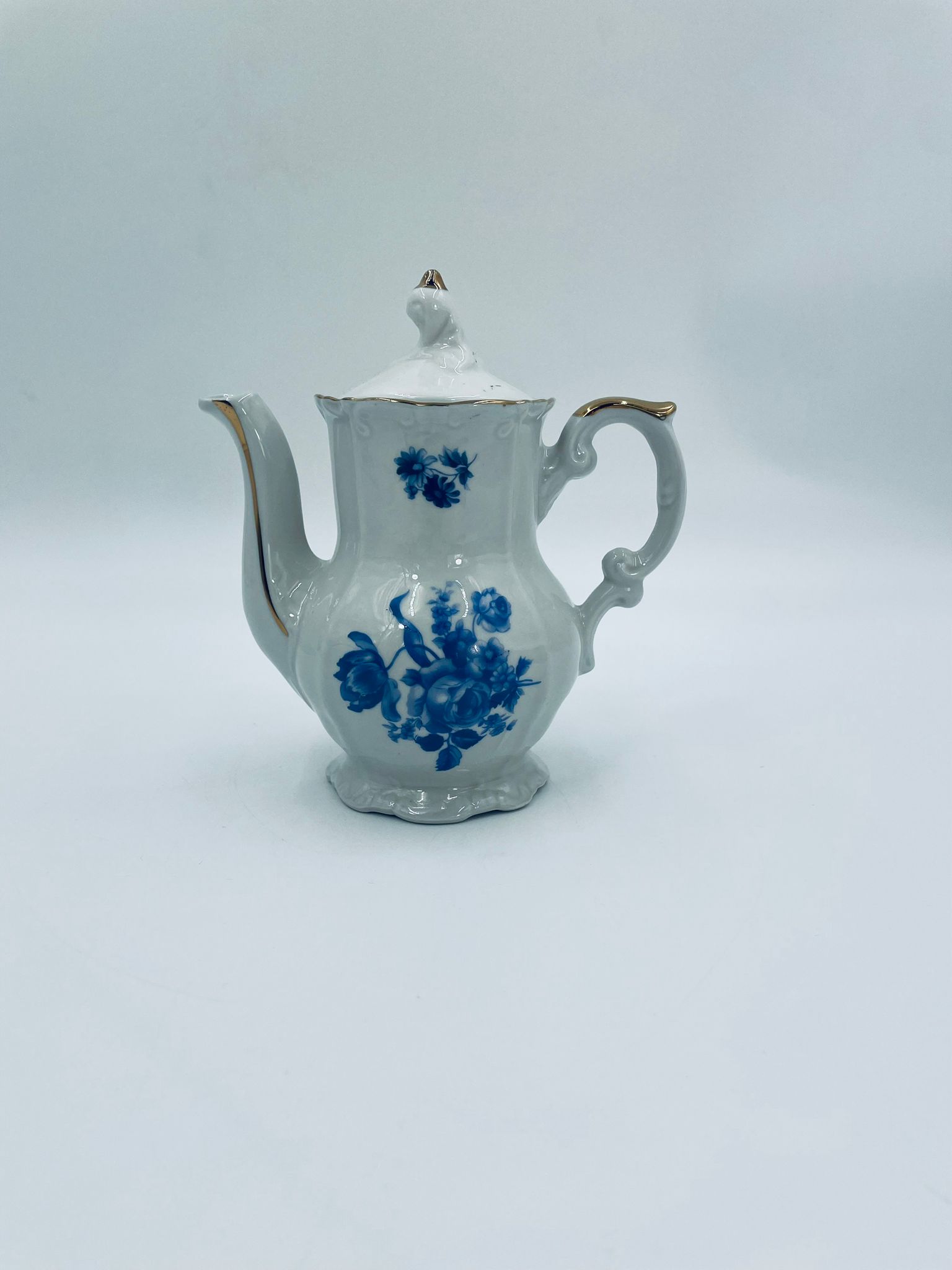 Vintage Chinese porcelain teapot