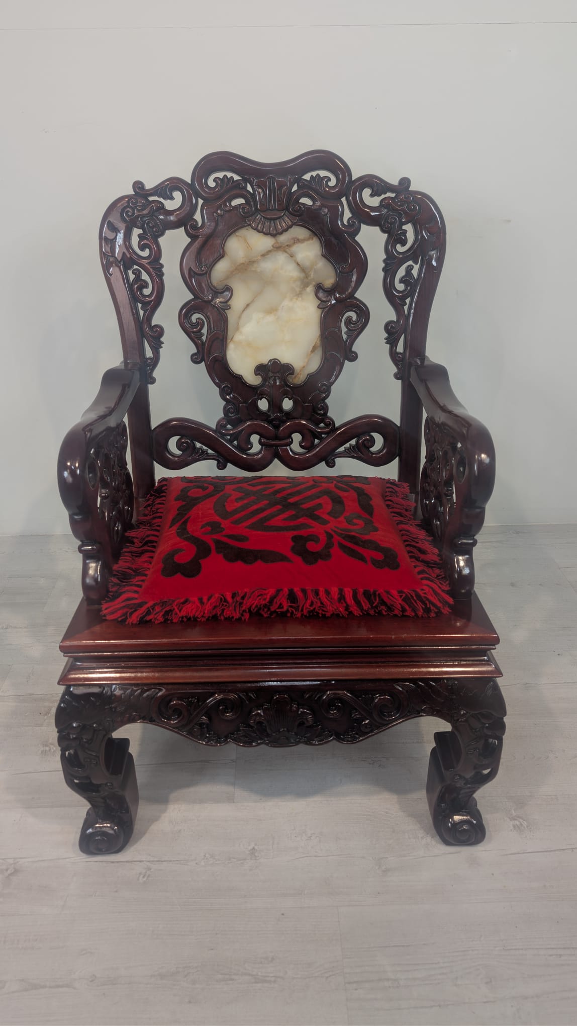 Zabytkowy fotel, tron chiński z marmurem w mahoniu - obrazek 4