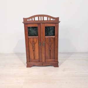 Zabytkowa szafka dębowa secesyjna model z 1900 roku