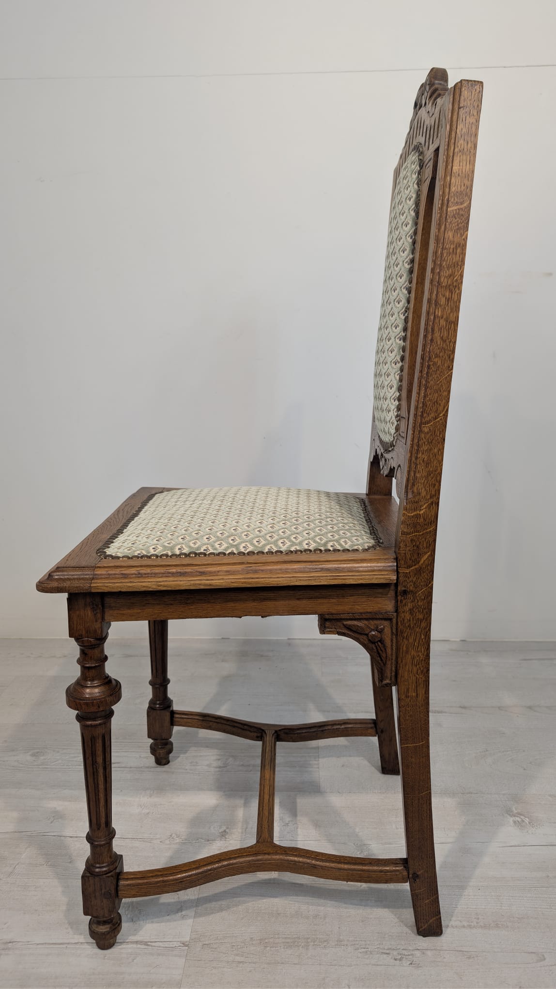 Secesyjne, stare krzesło dębowe na sprężynach - obrazek 12