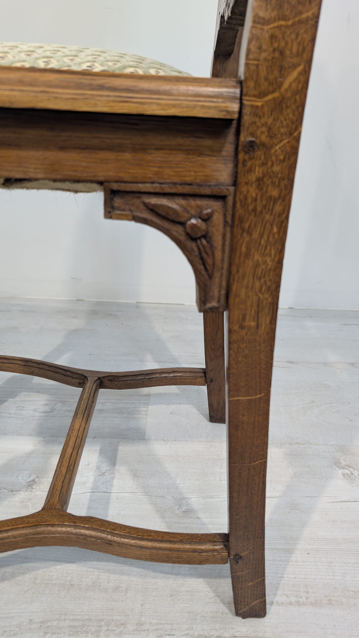 Secesyjne, stare krzesło dębowe na sprężynach - obrazek 13