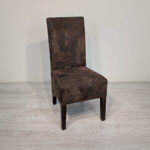 Elegant chair with rattan
