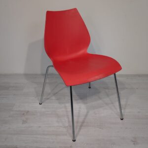 Red chair "Maui" by Vico Magistratti Kartel Italy