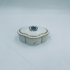 Antique porcelain box Alt Haldensleben