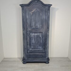 Wardrobe, linen cabinet in blue oak hand-painted in rustic style